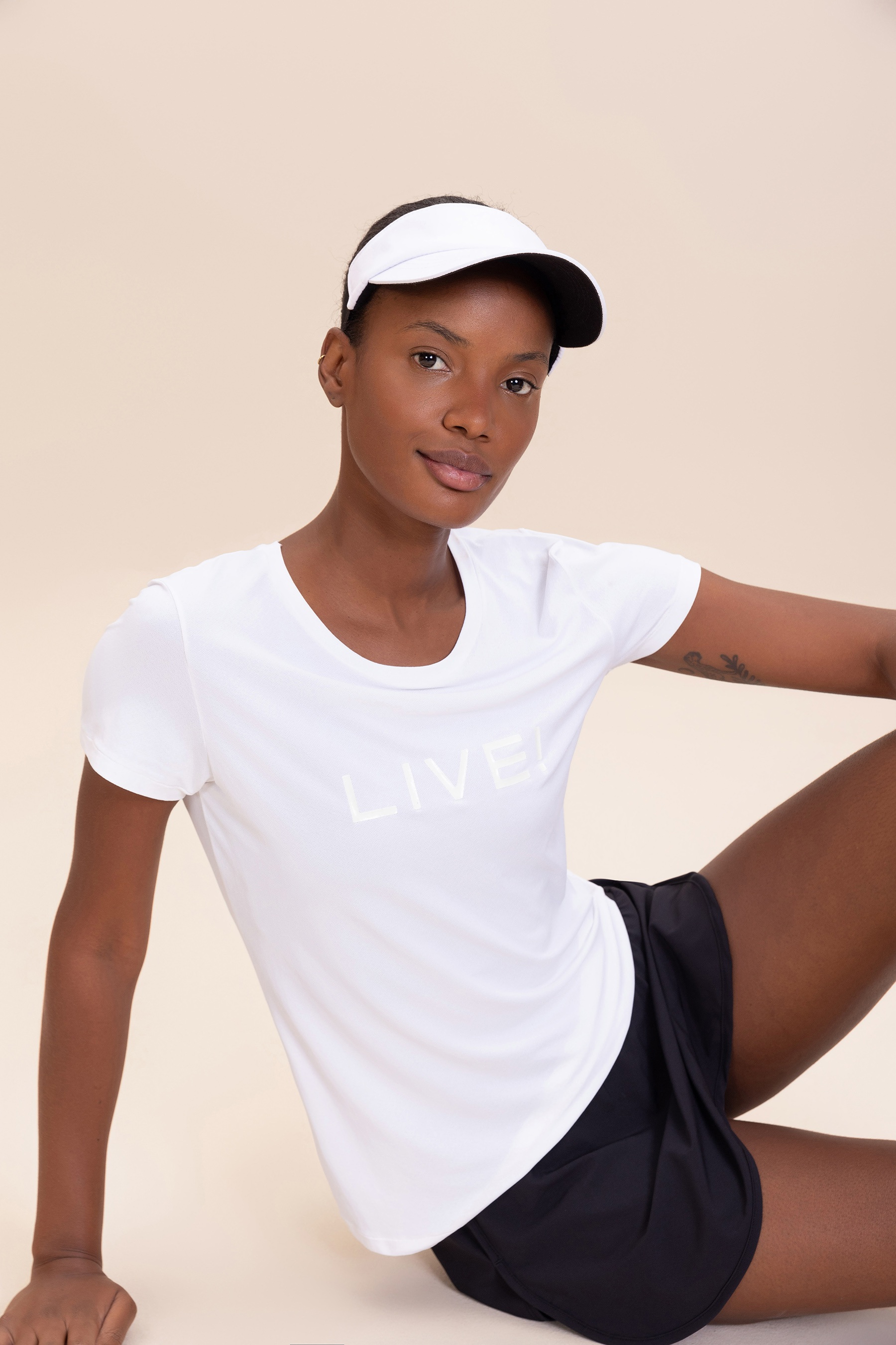 Camiseta LIVE Comfort Branco e Preto Cor:Preto;Tamanho:P 2