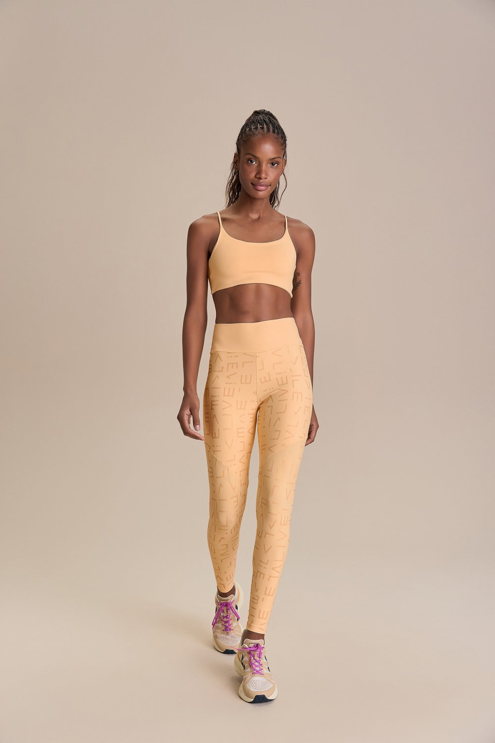 Top Curve Sense Cor:Creme;Tamanho:M 2
