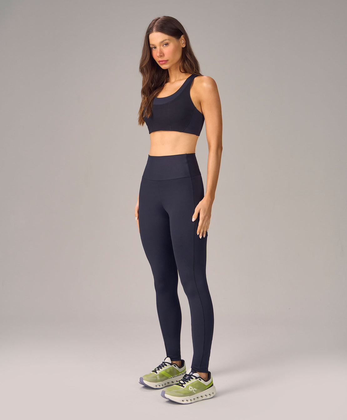 LEGGING BOLSOS E RECORTES 2