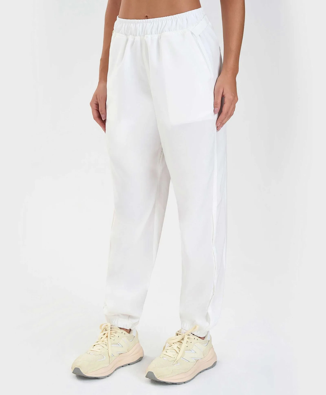 Calça Jogger Bolso e Aberturas Laterais 1