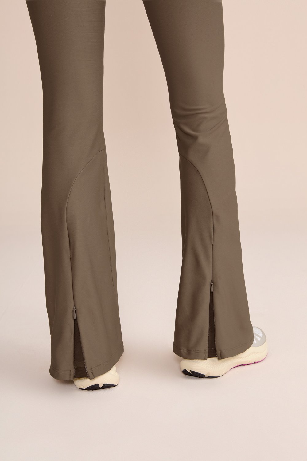 Calca Flare V Zip Tule Core 3