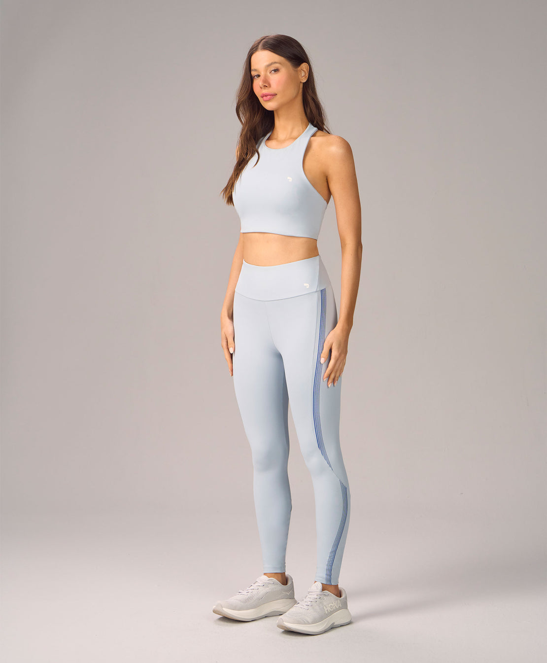 LEGGING COM RECORTES E SILK 1