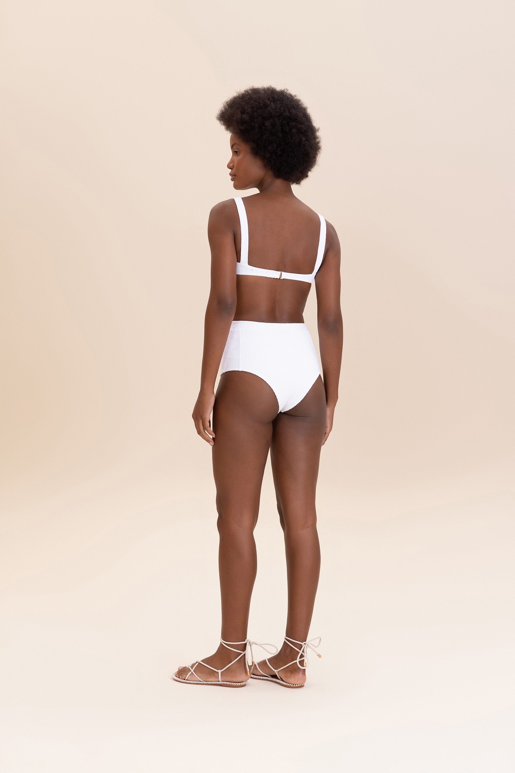 Tanga Hot Pant Curl 3
