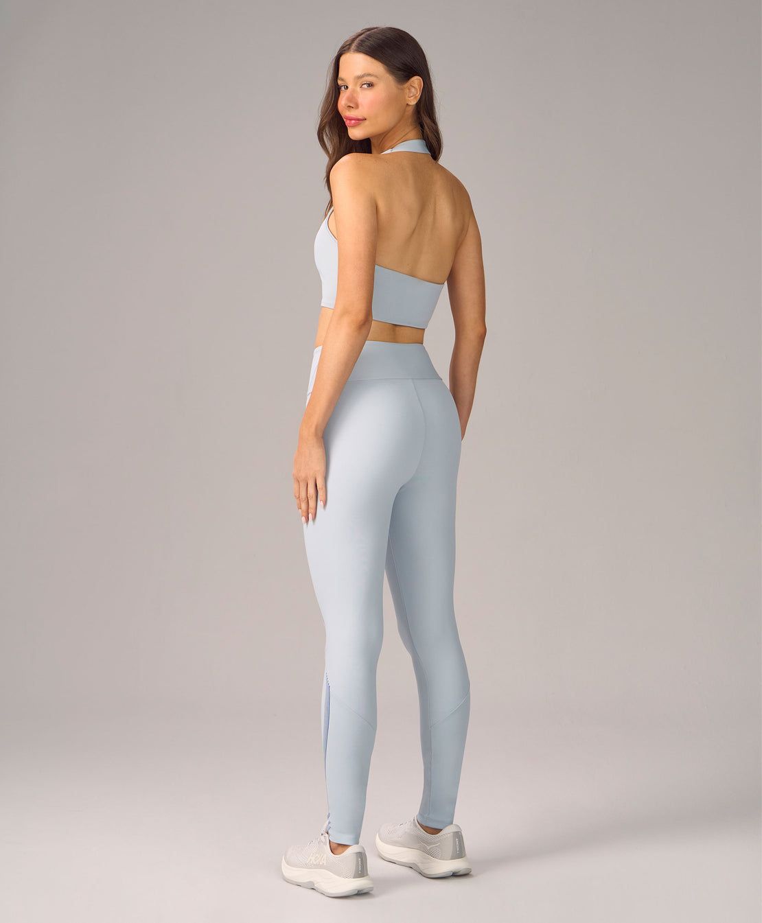 LEGGING COM RECORTES E SILK