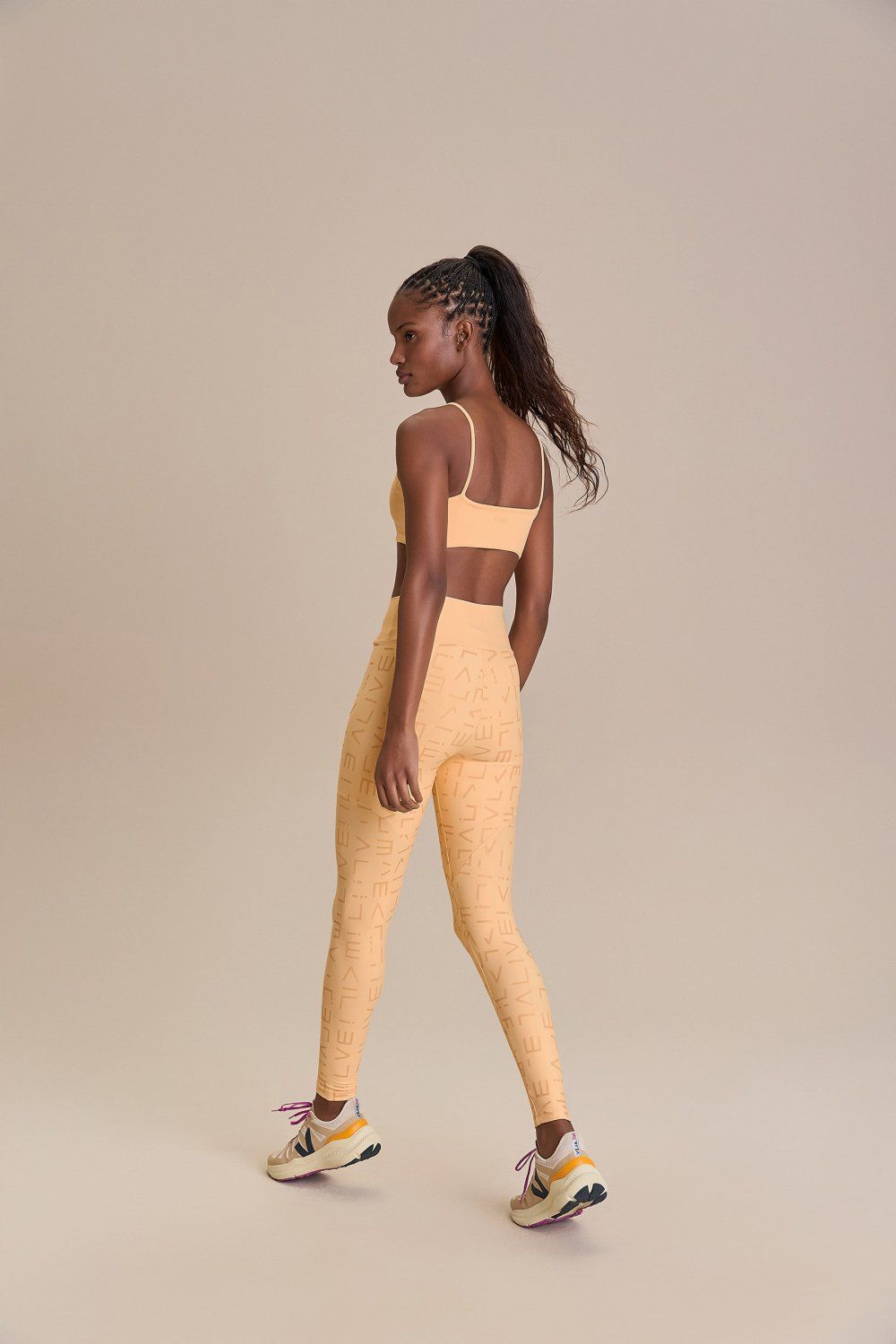 Top Curve Sense Cor:Creme;Tamanho:M 5