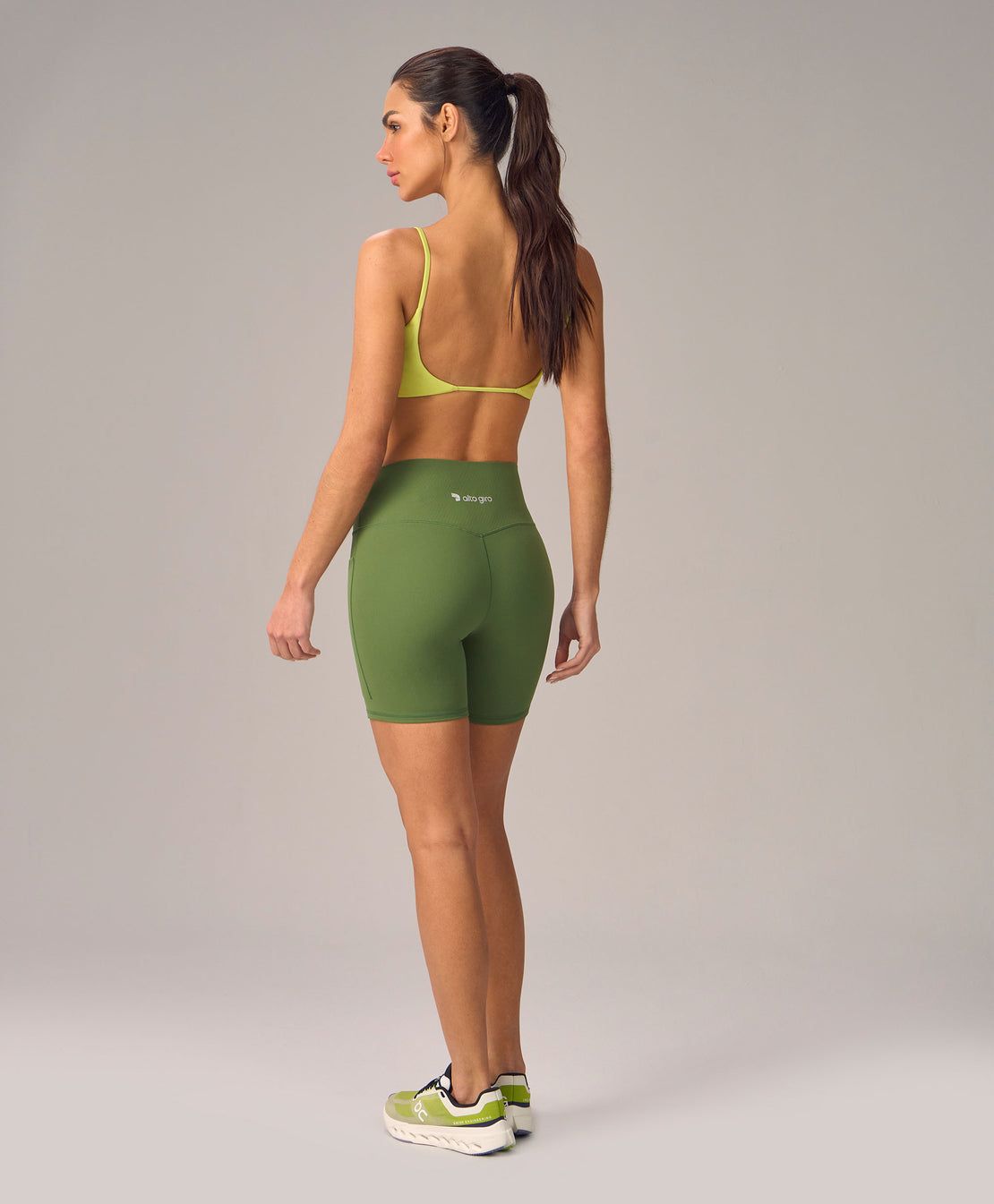 SHORTS 3 BOLSOS Cor:Verde;Tamanho:P 2