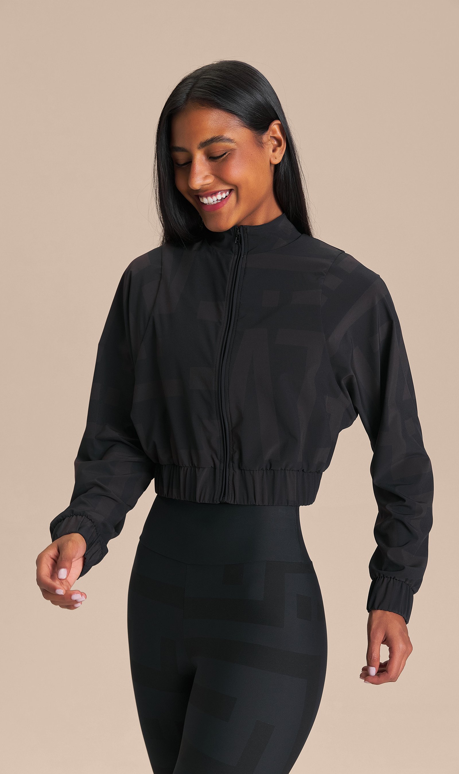 Jaqueta Maxi LIVE Cor:Preto;Tamanho:M