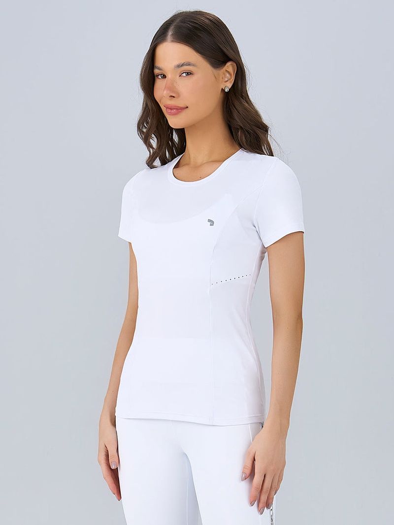 T-SHIRT COM TULE E REFLETIVOS 1