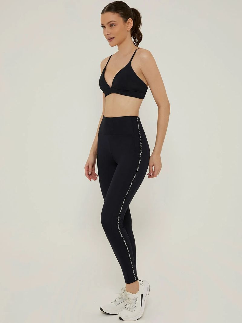 Top Hyper Decote V Essential Cor:Preto;tamanho:P 2