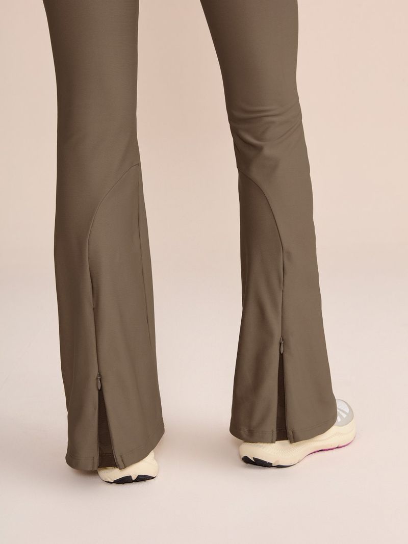 Calca Flare V Zip Tule Core Cor:Verde escuro;Tamanho:P 6