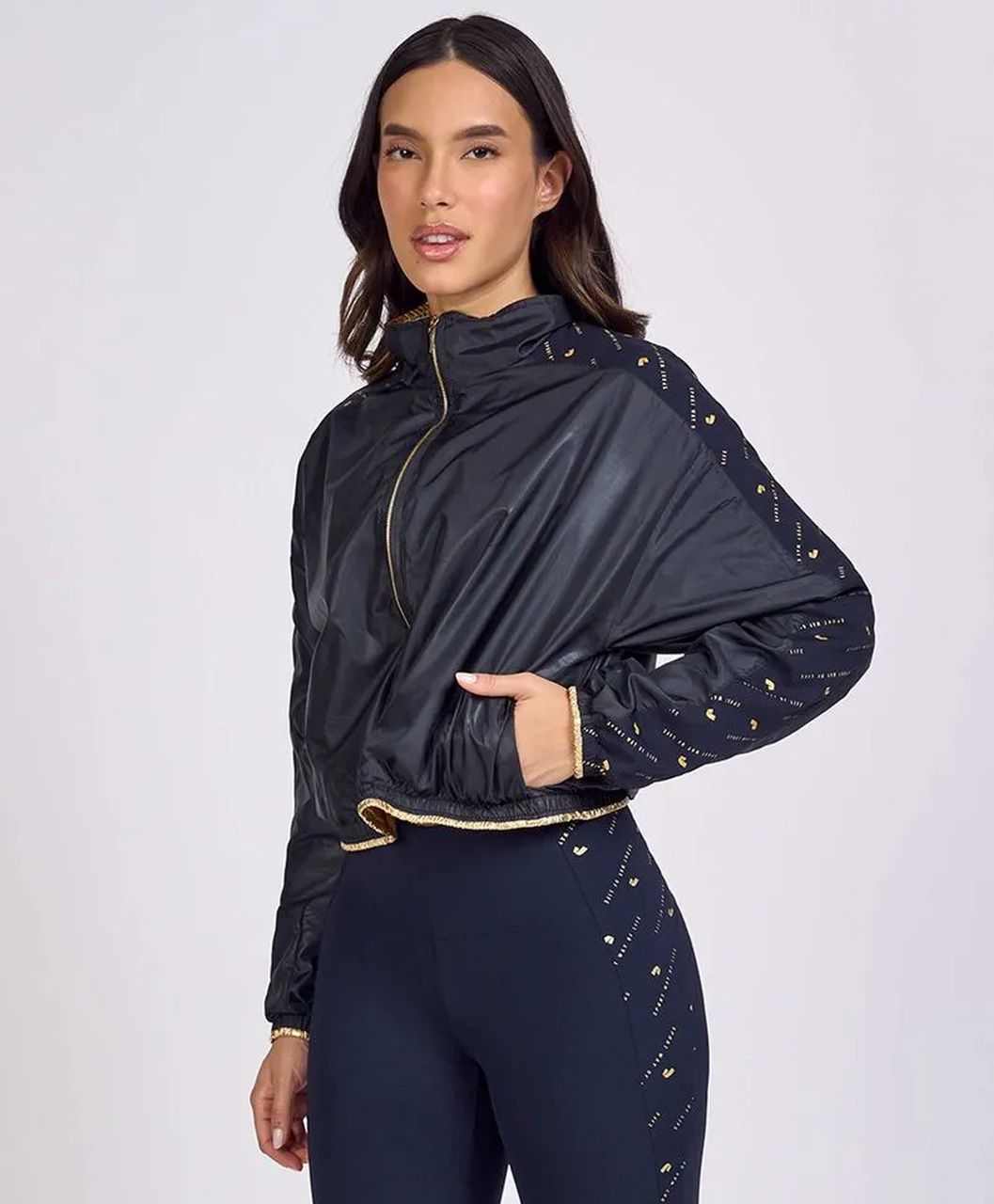 Jaqueta Reflect Com Detalhe Dourado 2