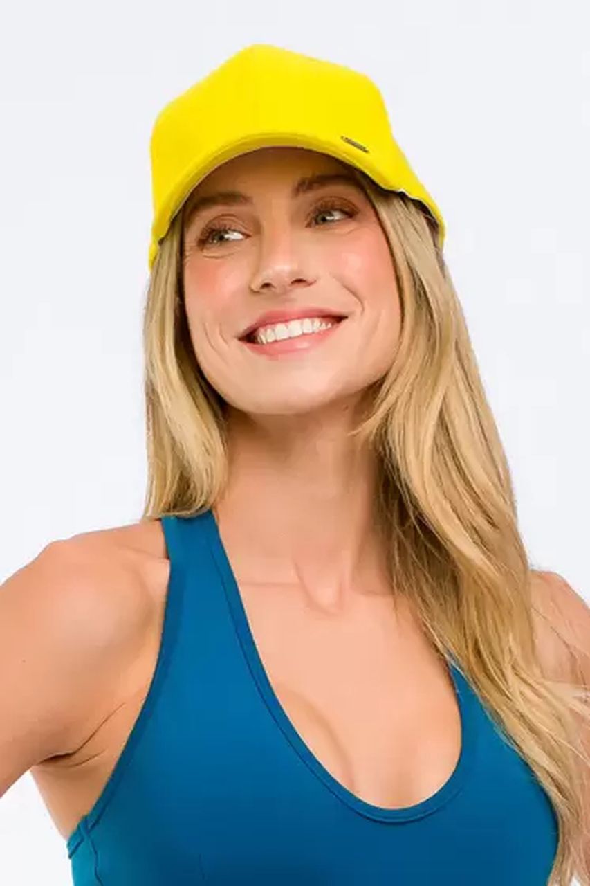 BONE CCM AMARELO 1