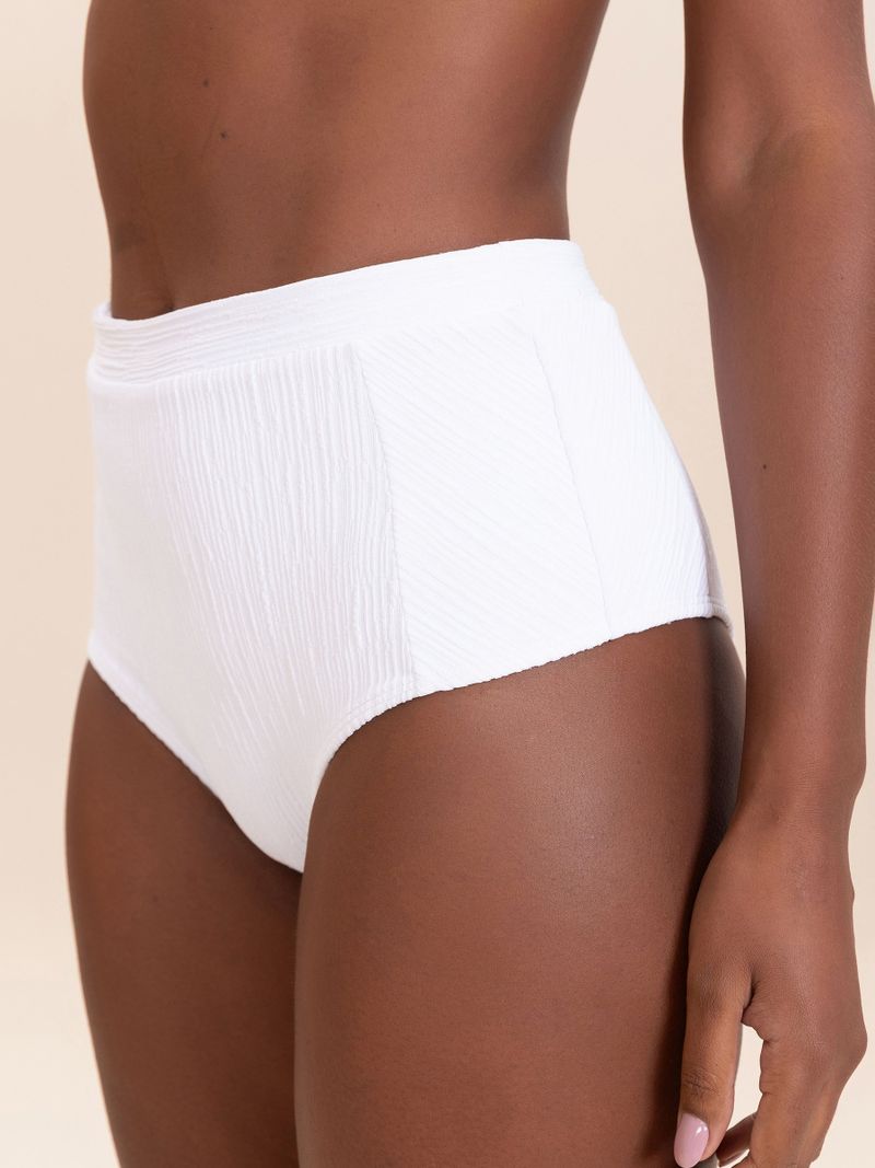 Tanga Hot Pant Curl 1