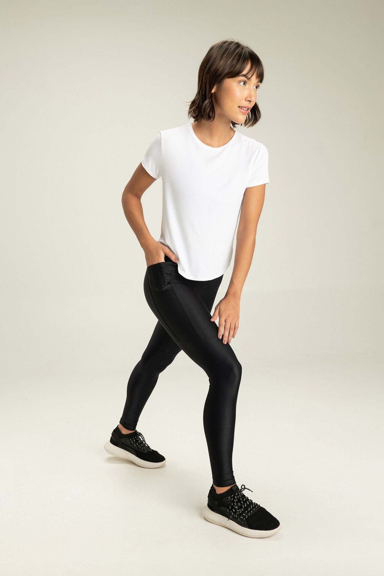 Legging Allure Adaptiv Preto e Branco 3